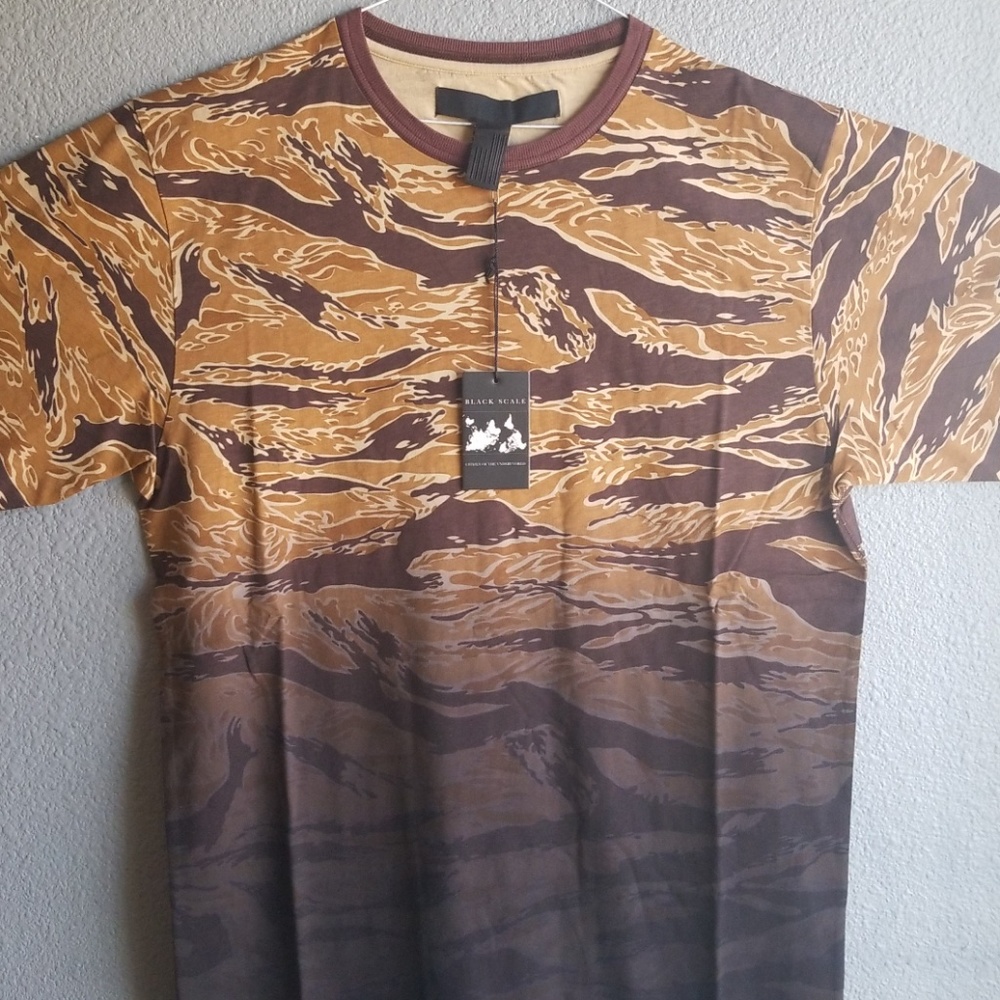 Short sleeve shirt
